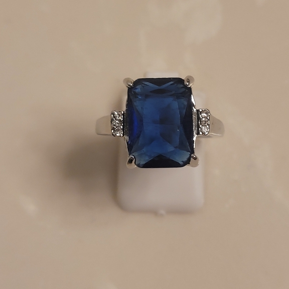 Silver CZ and Sapphire Ring Size 8 - Picture 7 of 11